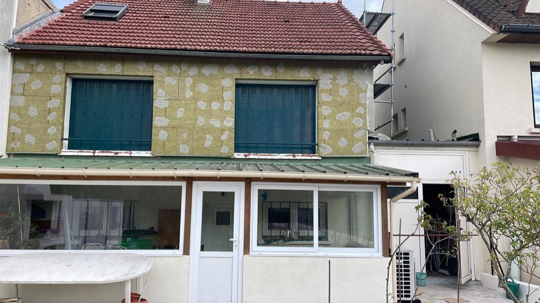 Isolation en cours, logement occupé